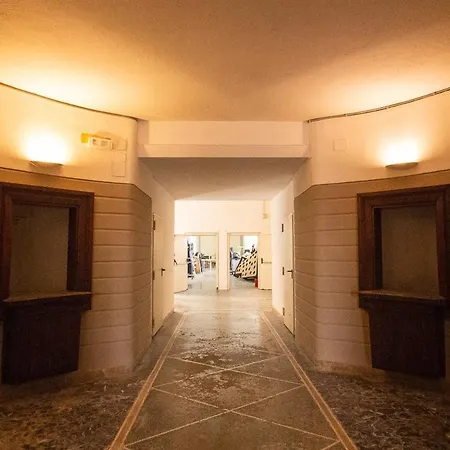 Loft “cinema Galleria” Μπάρι